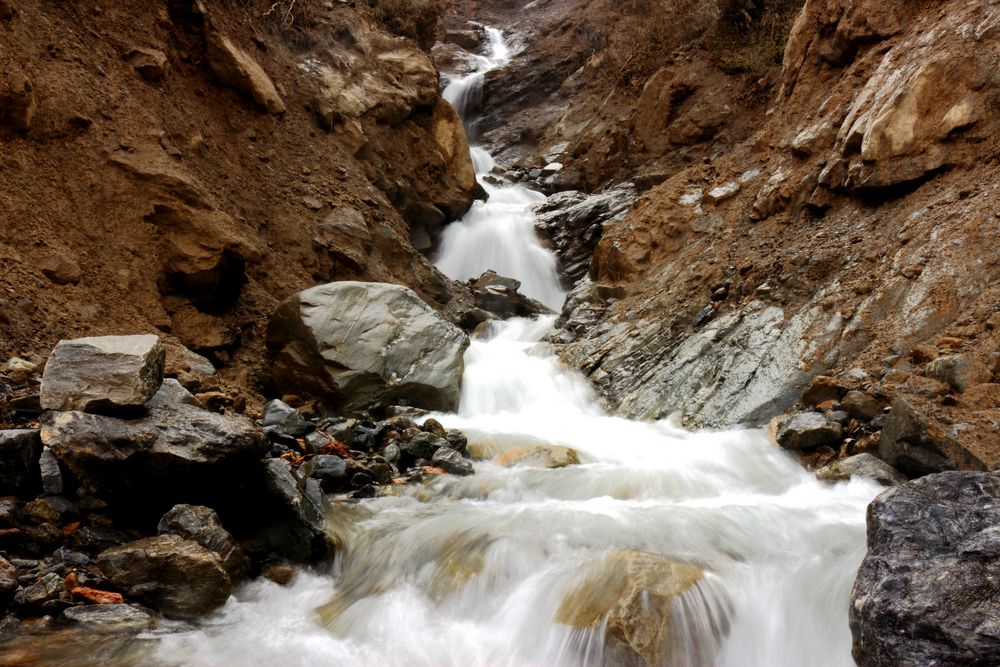 Mischbachwasserfall - Flussablaufablauf