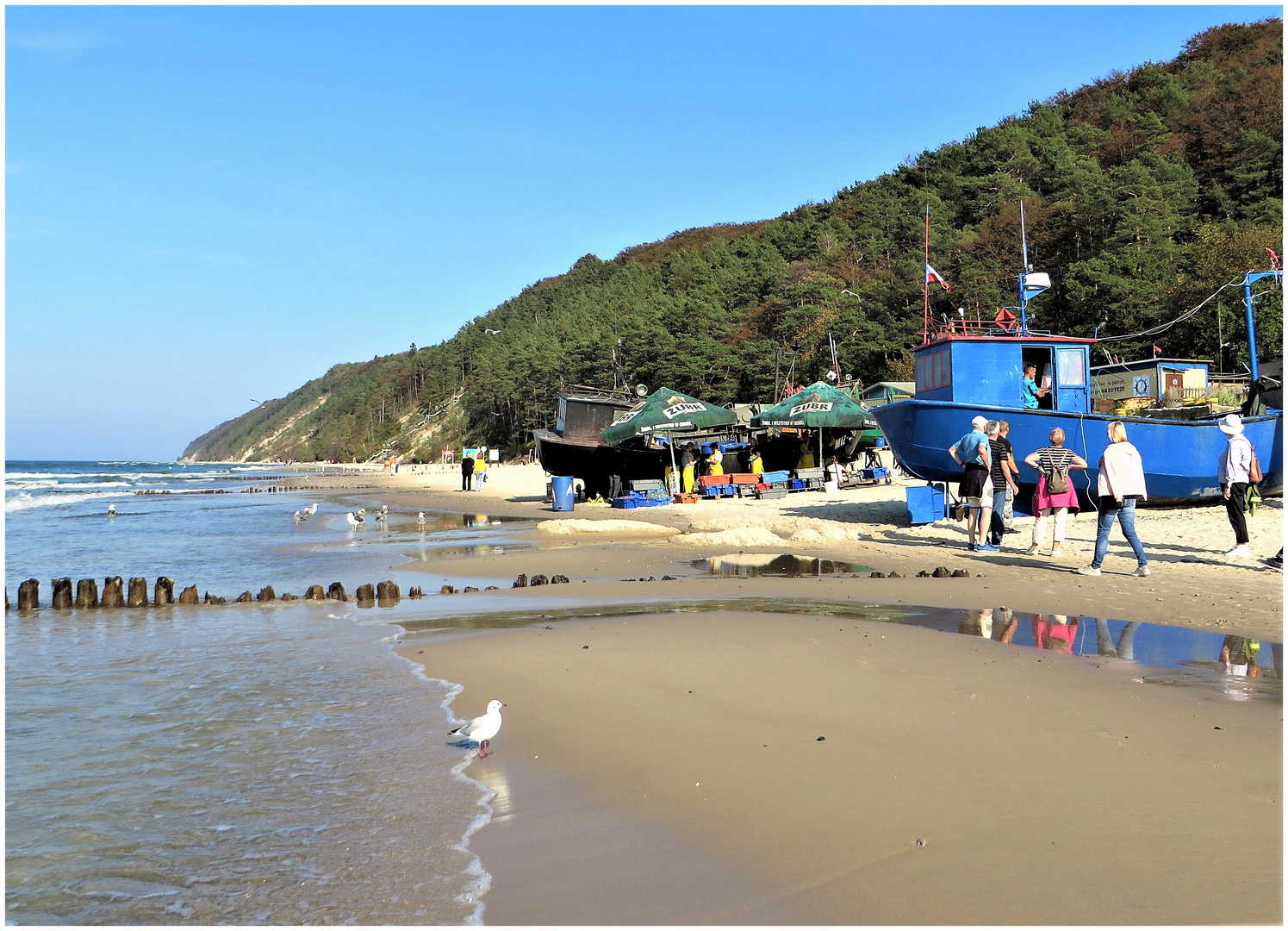 Misdroy - Strand mit Fischereihafen und Steilküste