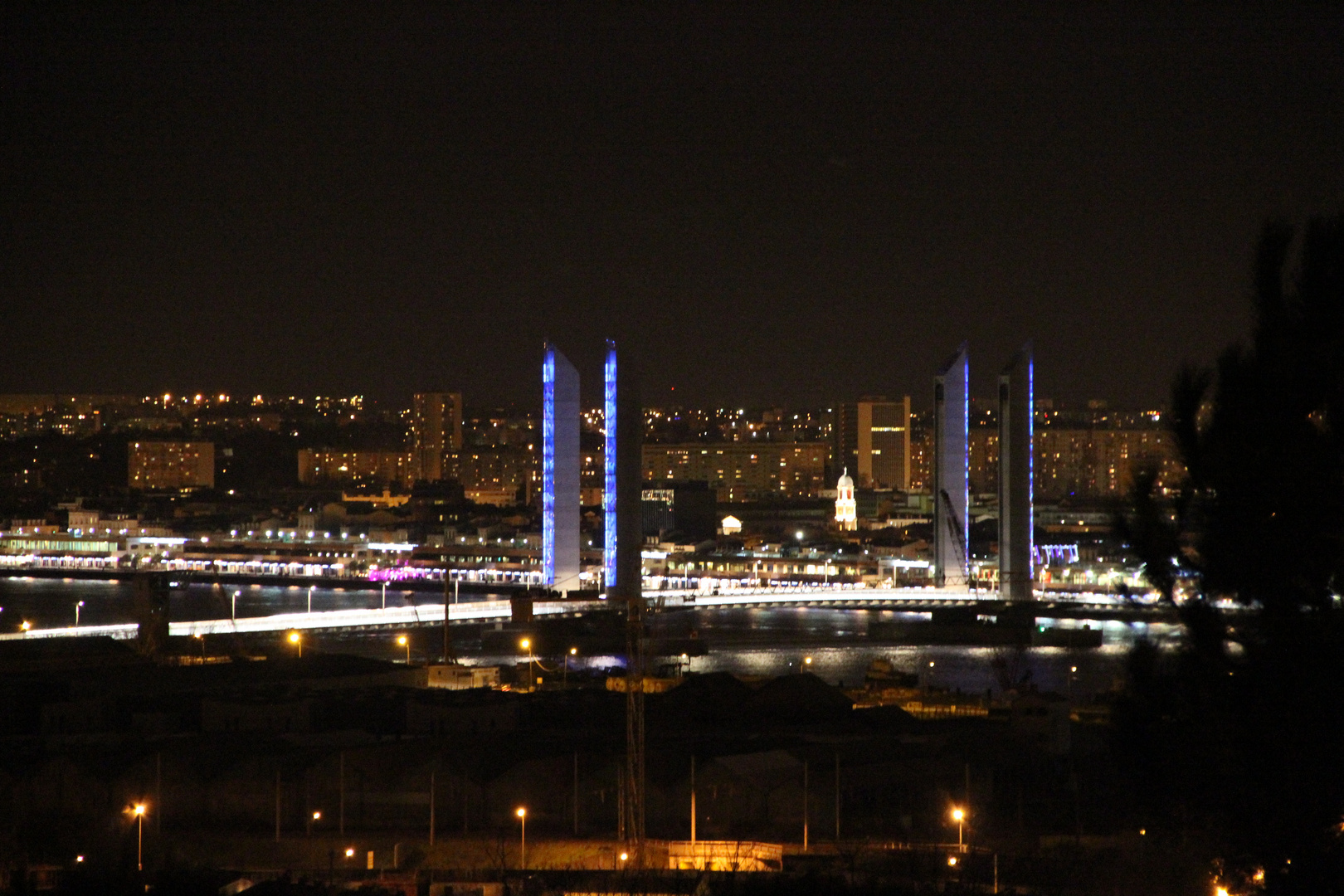 Mise en lumière du pont Chaban