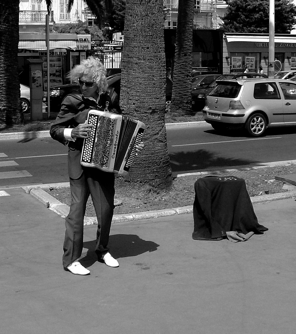 Miseria e Nobiltà BW