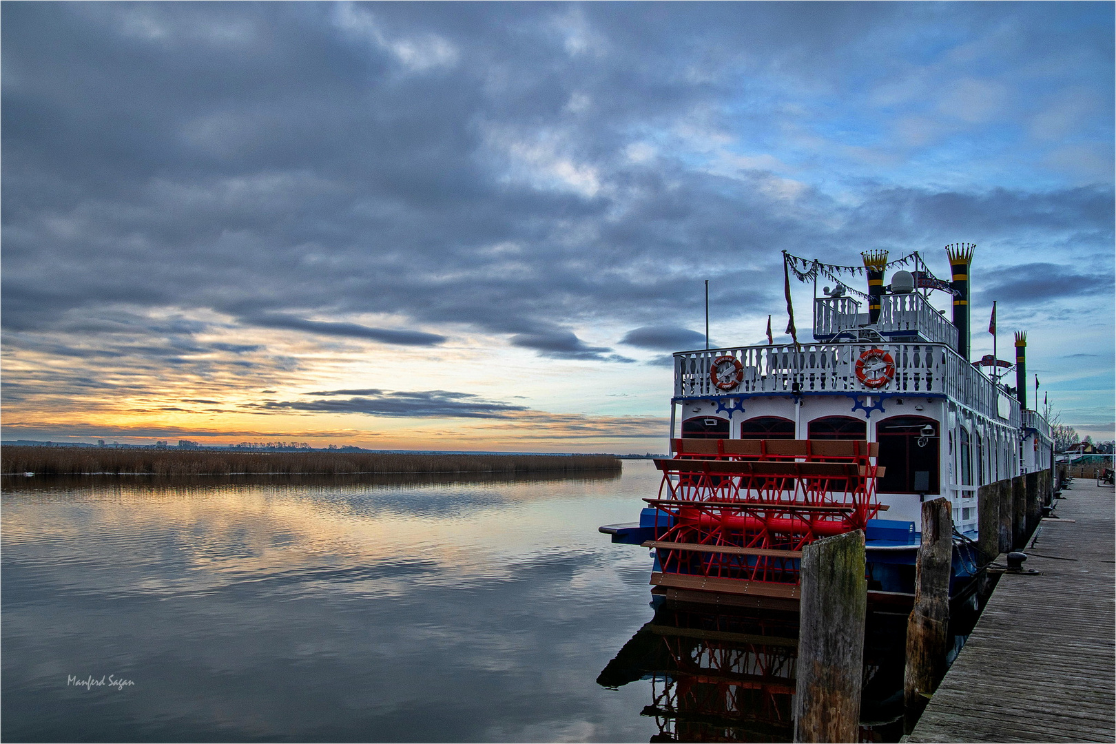 Mississippi Flair am Zingster Boddenhafen...  