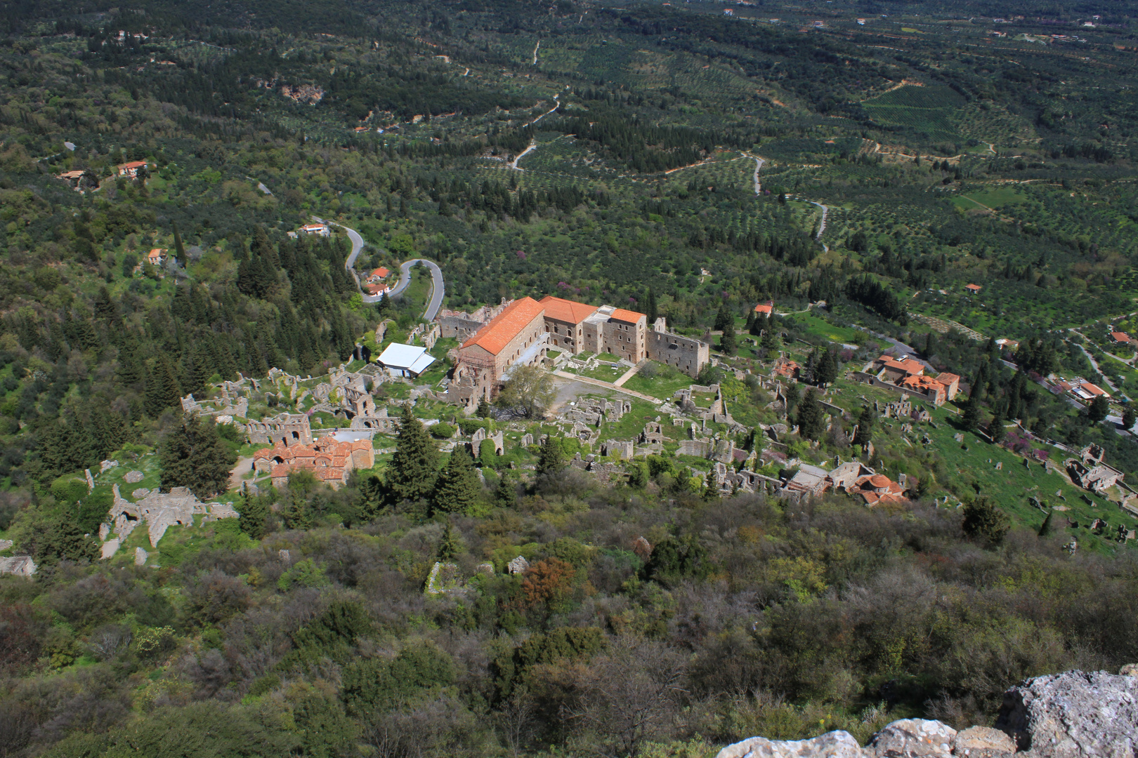 Mistra- Blick von der Burg auf den Palast