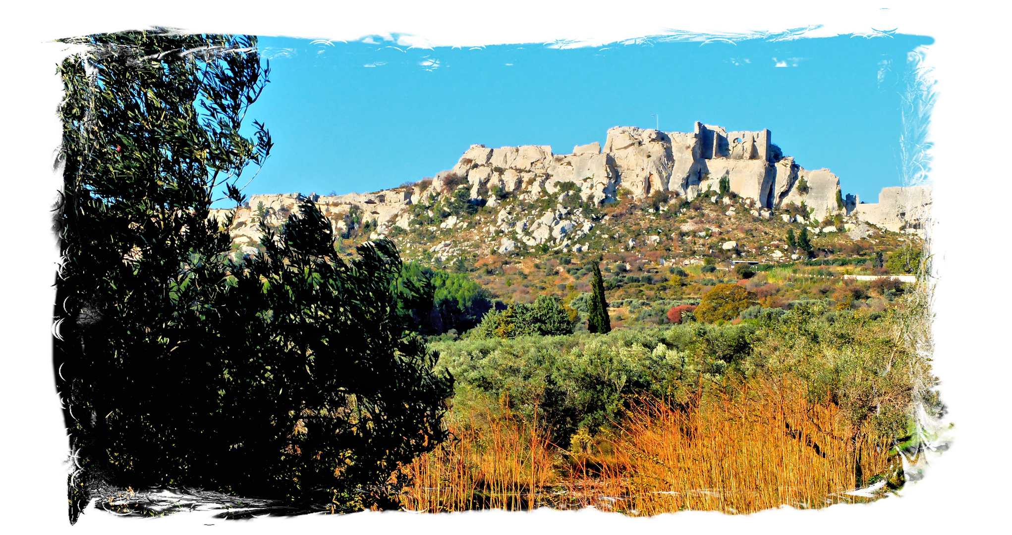 Mistral sur les Baux