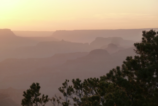 Misty Mountains im Grand Canyon, USA