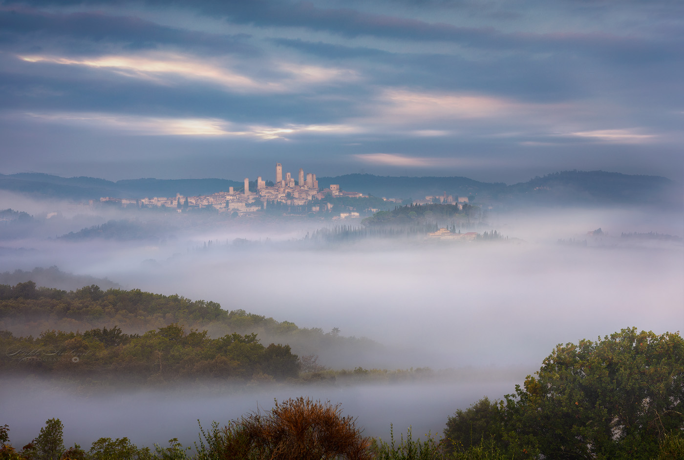 Misty(ic) Symphony, Tuscany Sunrise