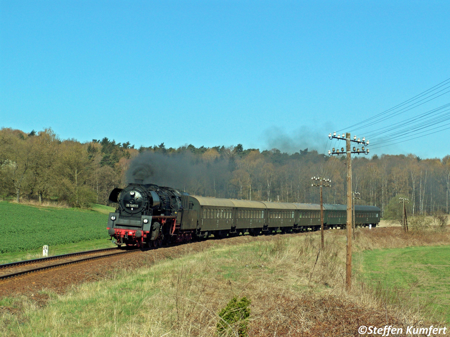 Mit 35 1097 durch das Muldental