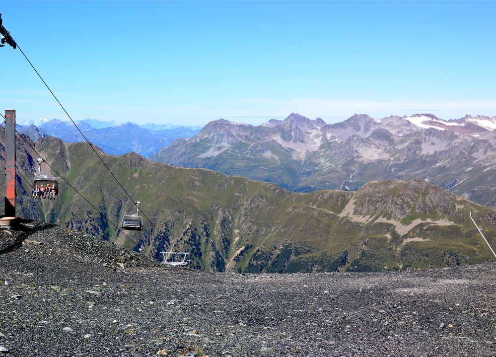 Mit 5 Seilbahnen von Tirol in die Schweiz (2)