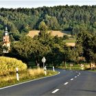 mit 70 in die Kirche?? - Am Bodensee auf der Landstraße kurz vor Salem 