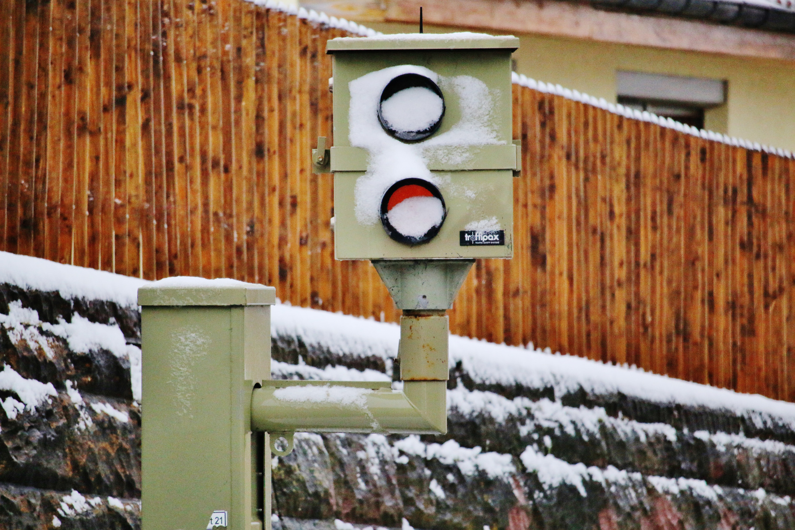 Mit 80 in den Ort gebrettert...