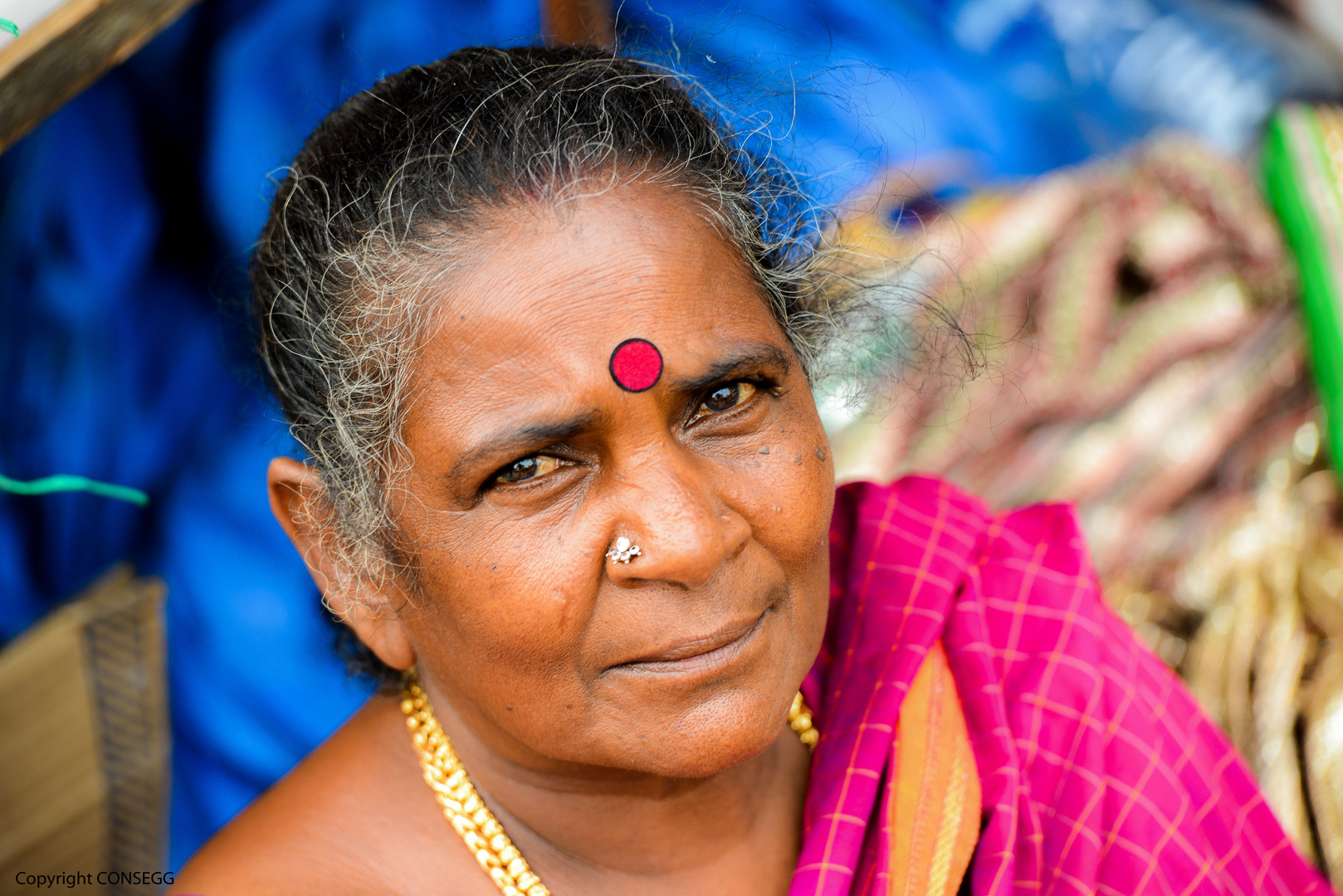 mit Bindi Foto & Bild erwachsene menschen, frau, indien Bilder auf