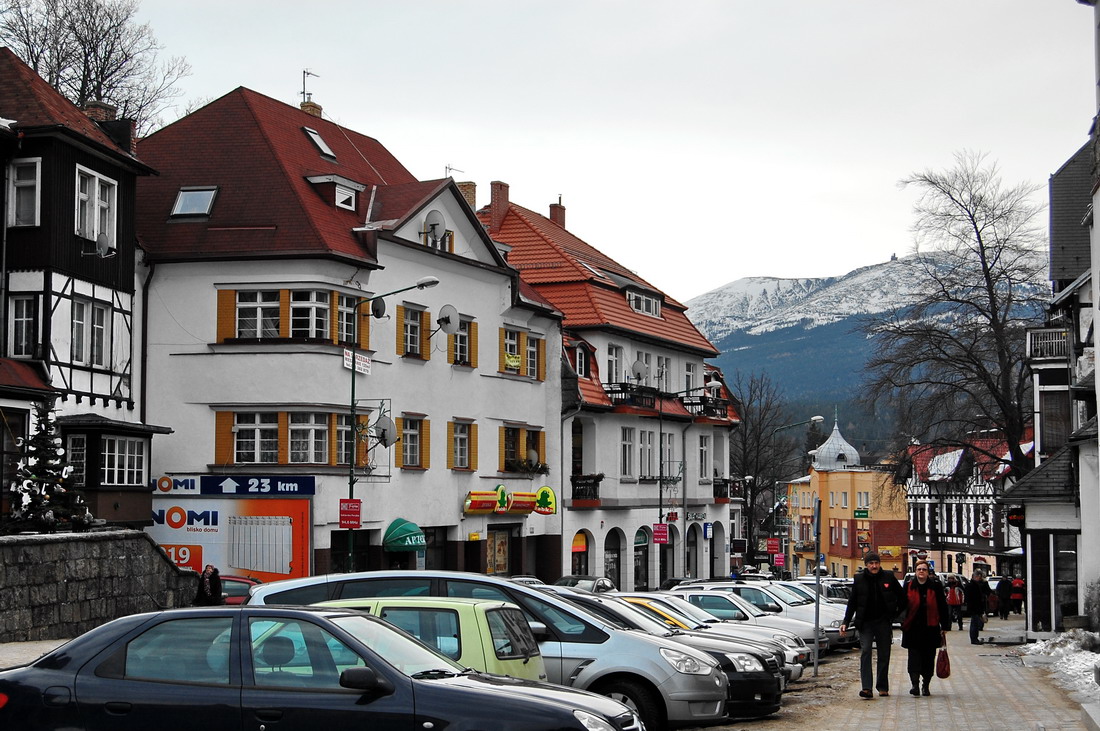 Mit Blick auf Schneegrubenbaude