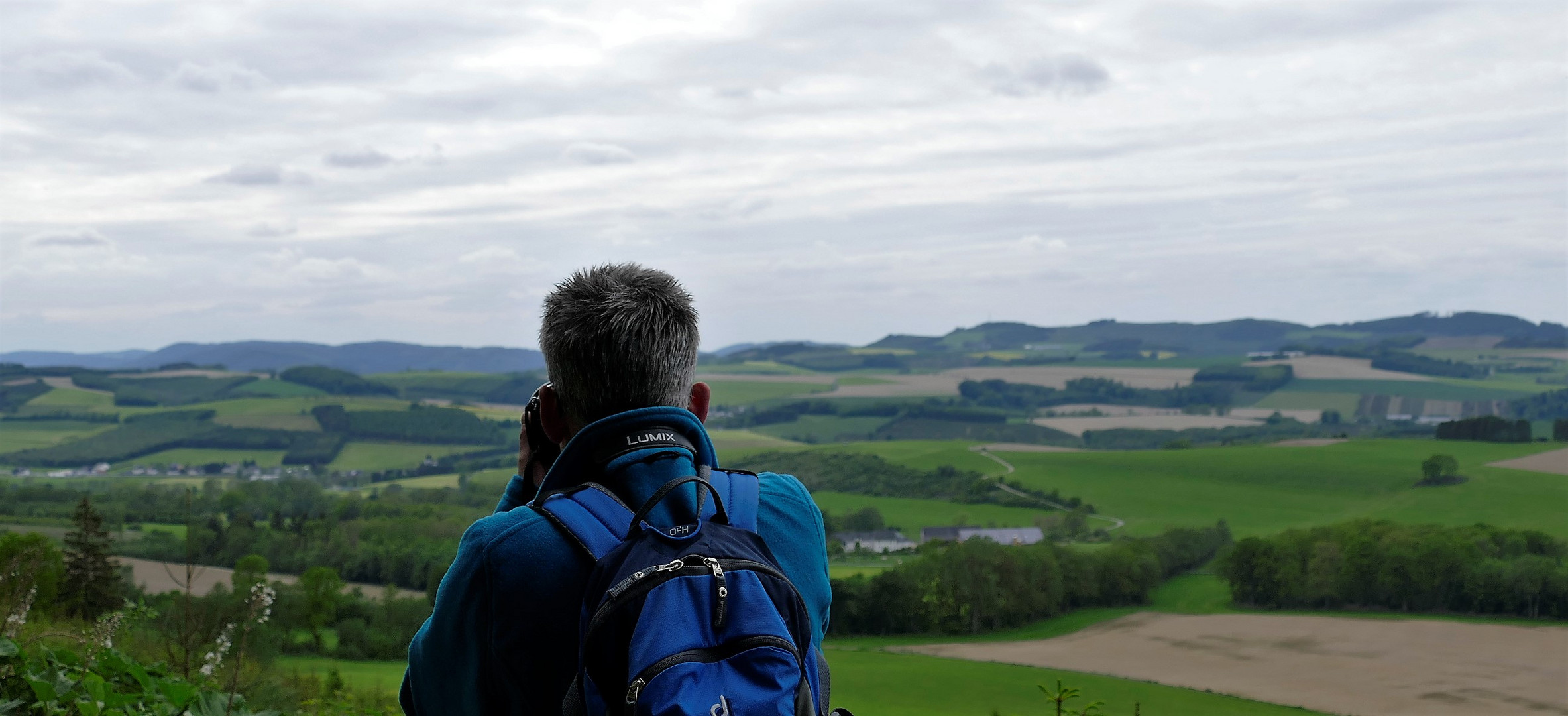 Mit dem Blick in die Ferne schweifen