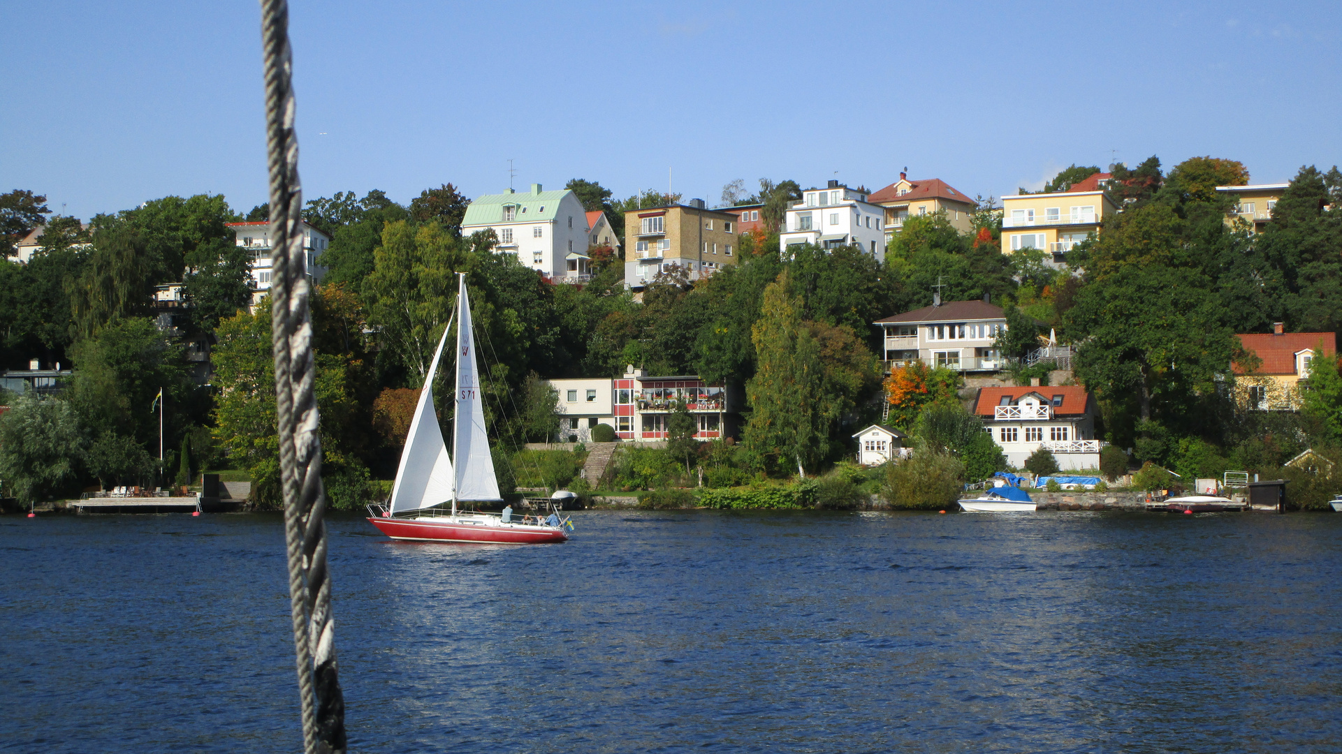 mit dem Boot durch die Stockholmer Schären