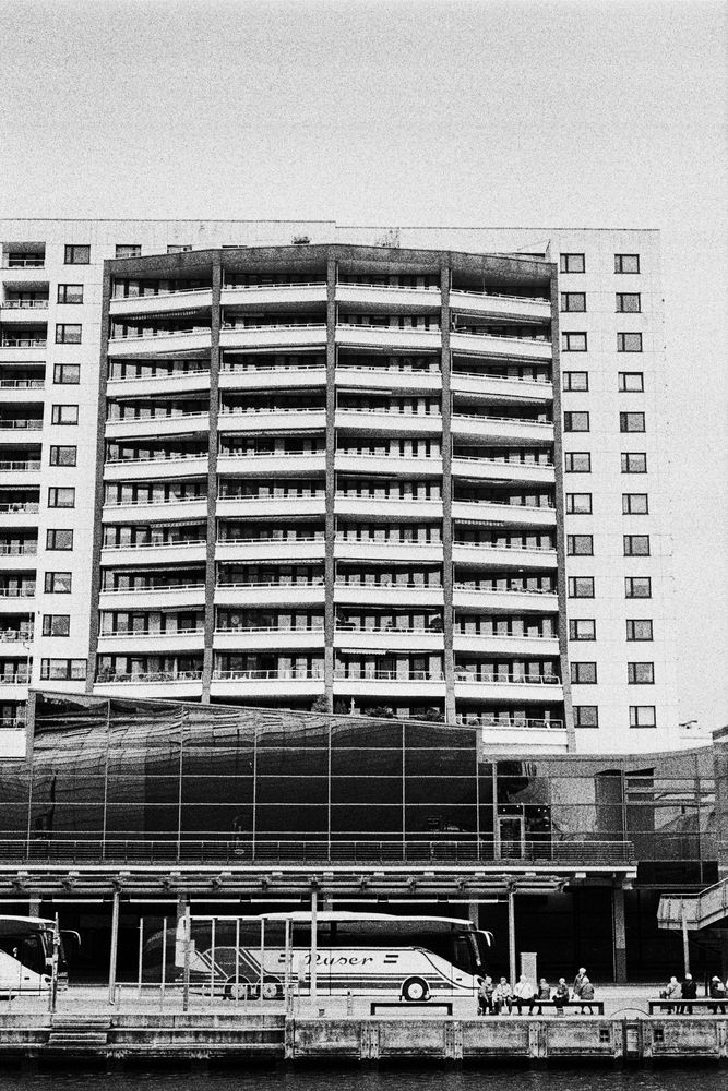 Mit dem Bus Foto & Bild analog, hafen, b&w Bilder auf Mit dem Bus Foto & Bild analog, hafen, b&w Bilder auf