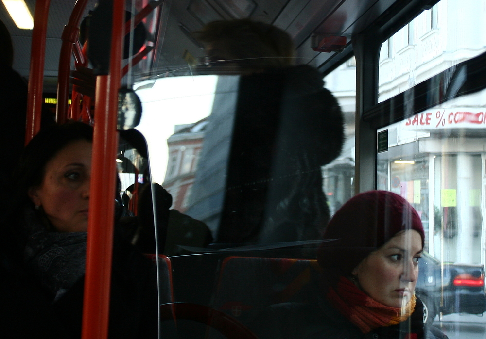 Mit dem Bus der Linie 14A unterwegs in Favoriten