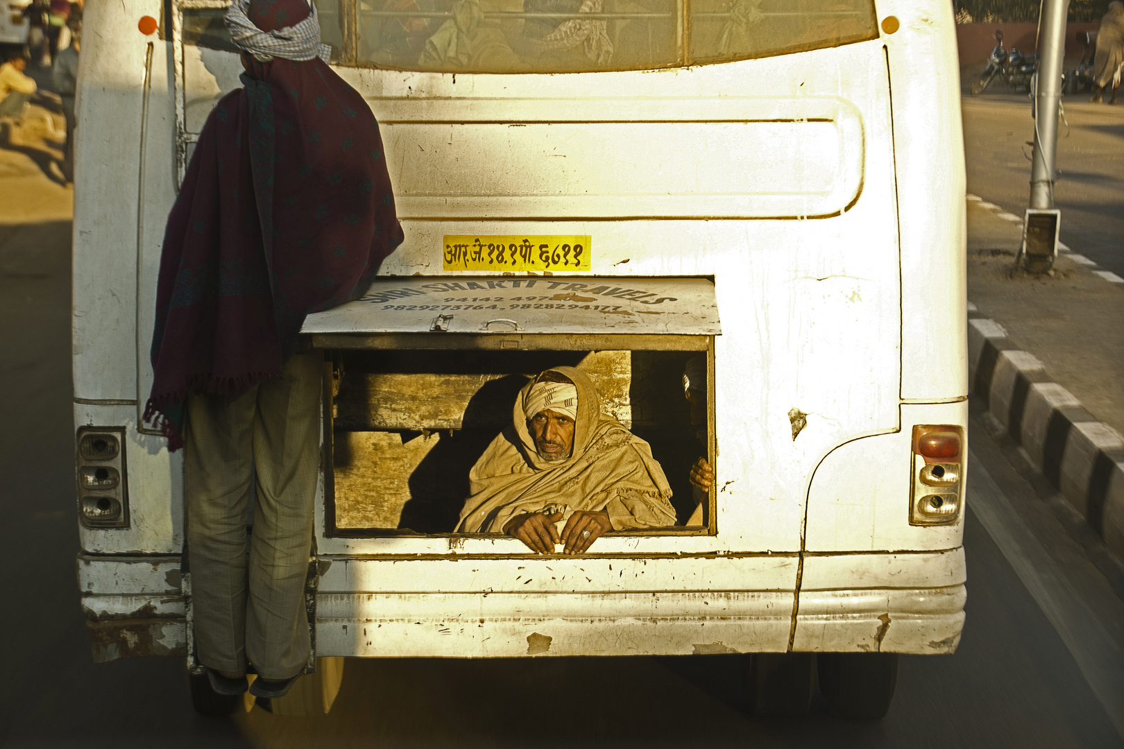 mit dem Bus reisen in Indien - auf vielerlei Art