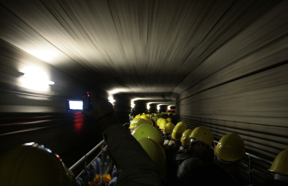 Mit dem Cabrio durch die Berliner Tunnel