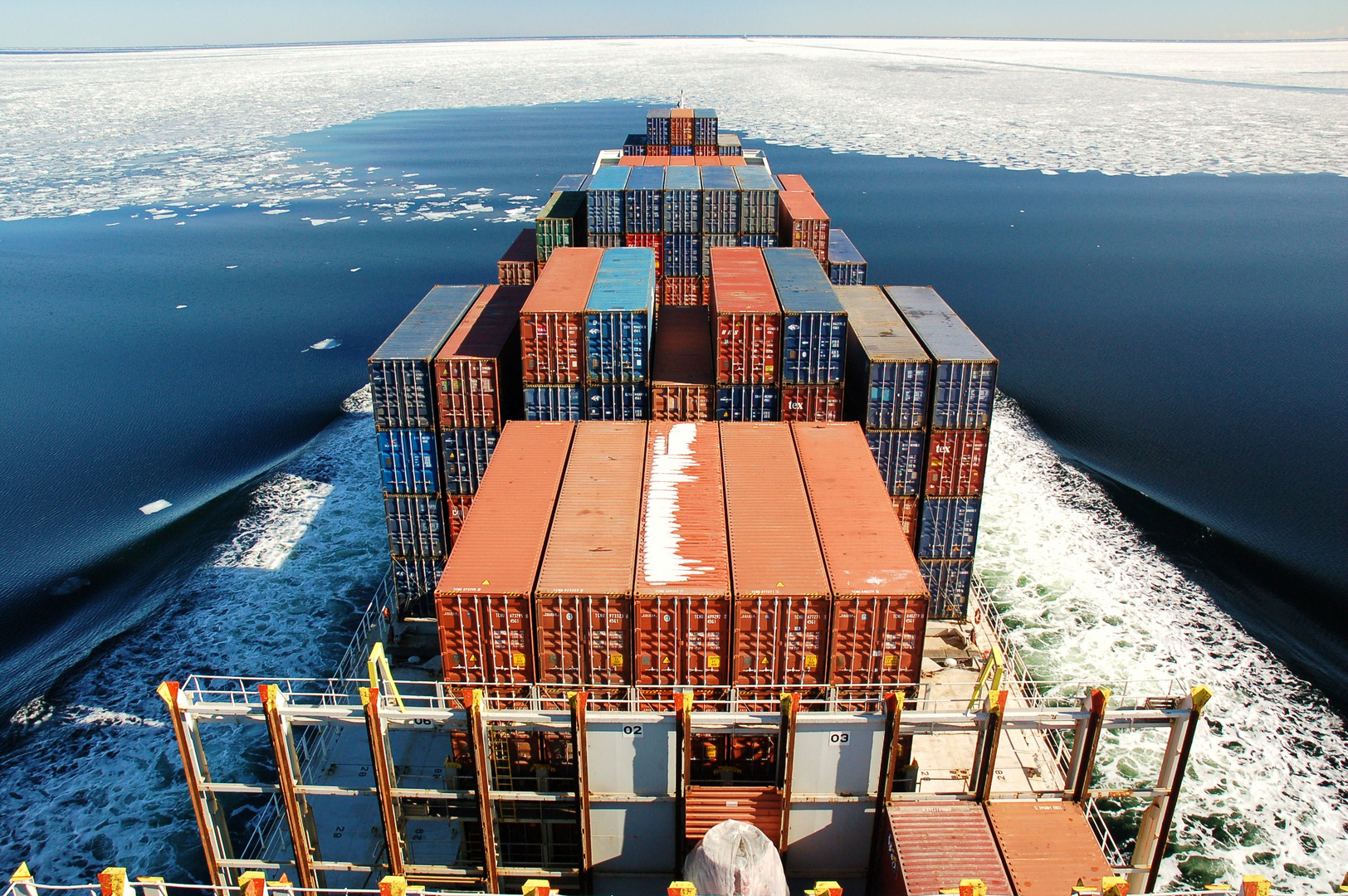 mit dem containerschiff " reinbek " in die eiszeit