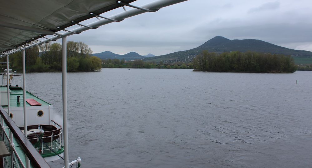 Mit dem Dampfer im Baggersee