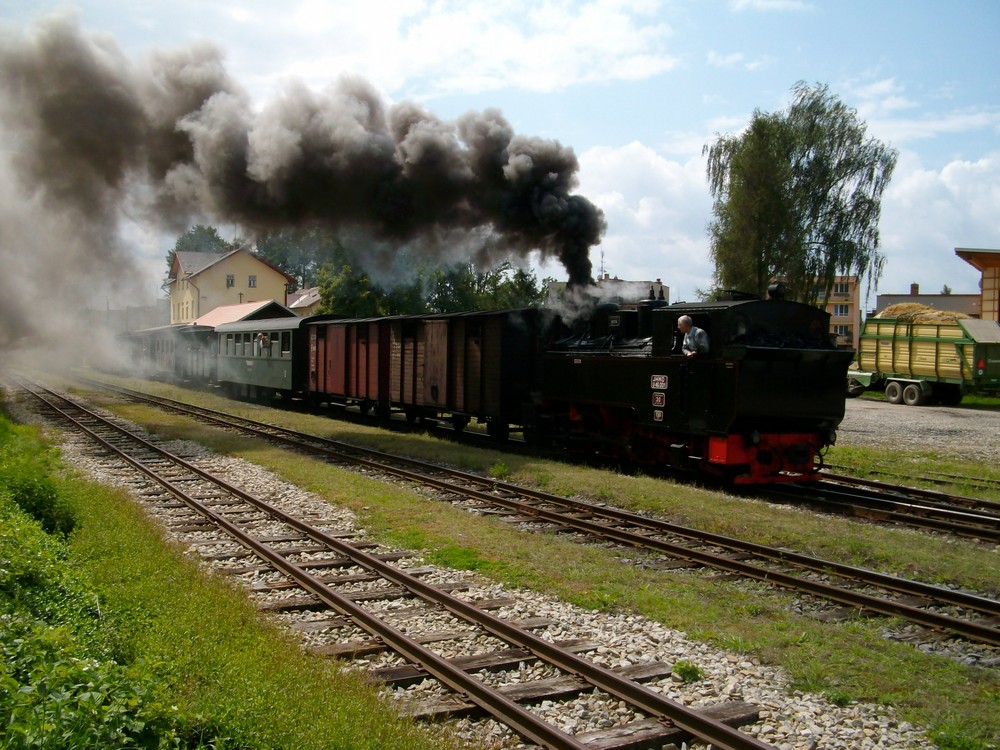 Mit dem Dampfzug durch Böhmisch Kanada