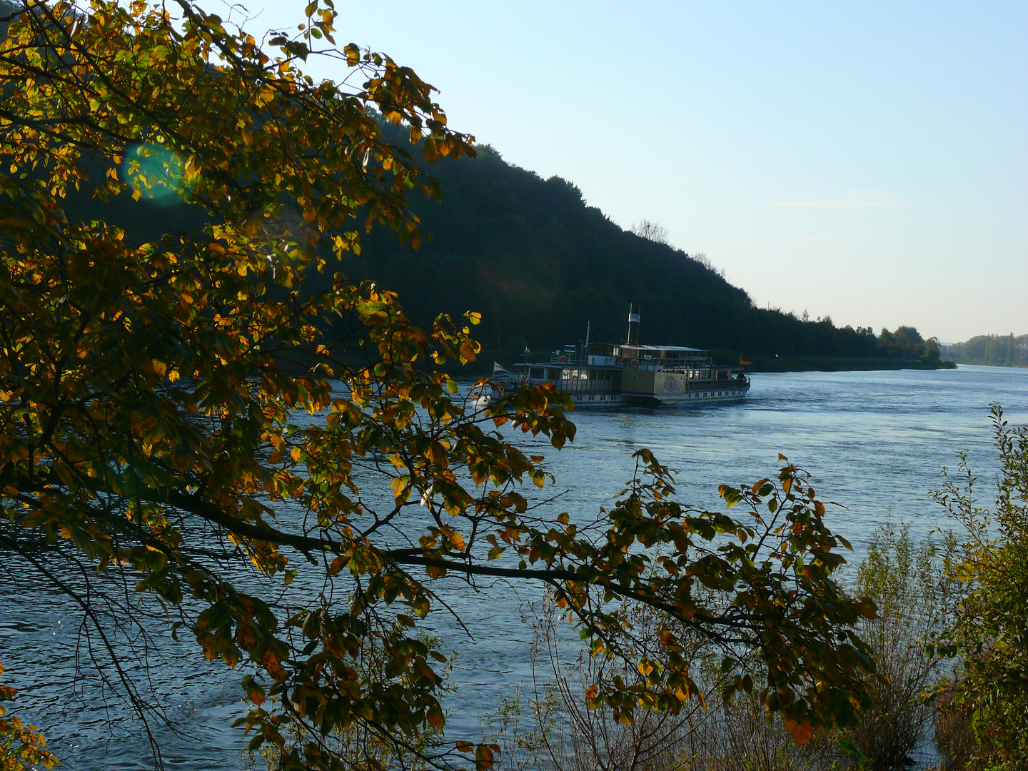 Mit dem Fahrrad im Spätherbst auf dem Weg nach Pirna