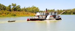 Mit dem Hausboot langsam tuckern auf dem Murray River