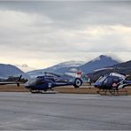 Mit dem Heli in die verschneiten Berge