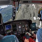 ... mit dem Helikopter von Air Zermatt am Matterhorn (1)