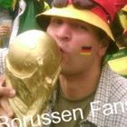 Mit dem Pott in der Hand ( WM 2006 )