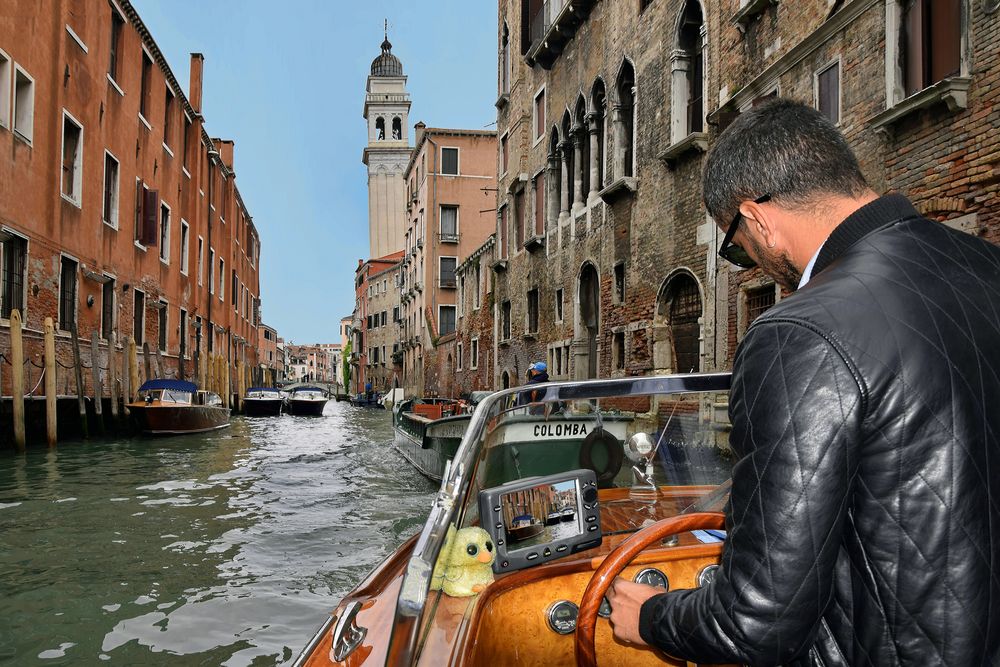 Mit dem Rivaboot durch Venedig