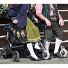 Mit dem Rollator auf's Oktoberfest