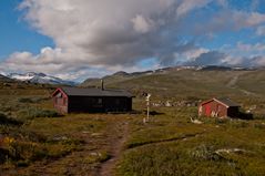 mit dem Rucksack unterwegs im Narvikfjell - Cunojavri Hütte