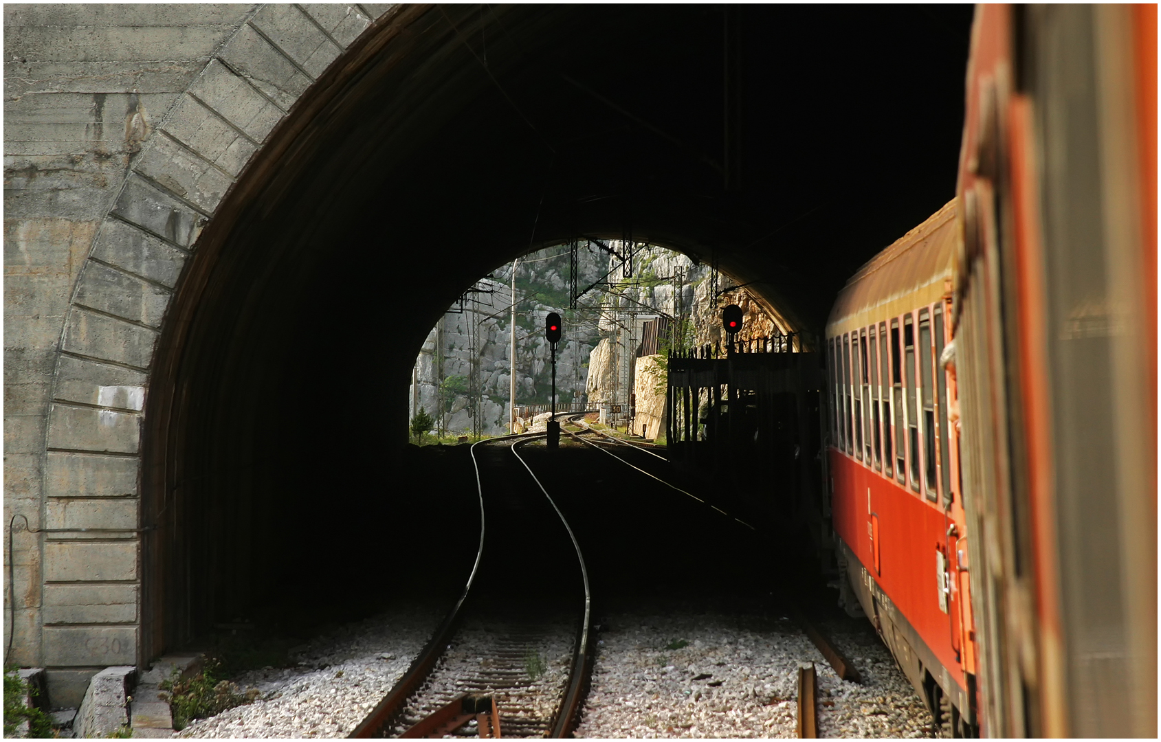 Mit dem Schnellzug durch die Berge LI