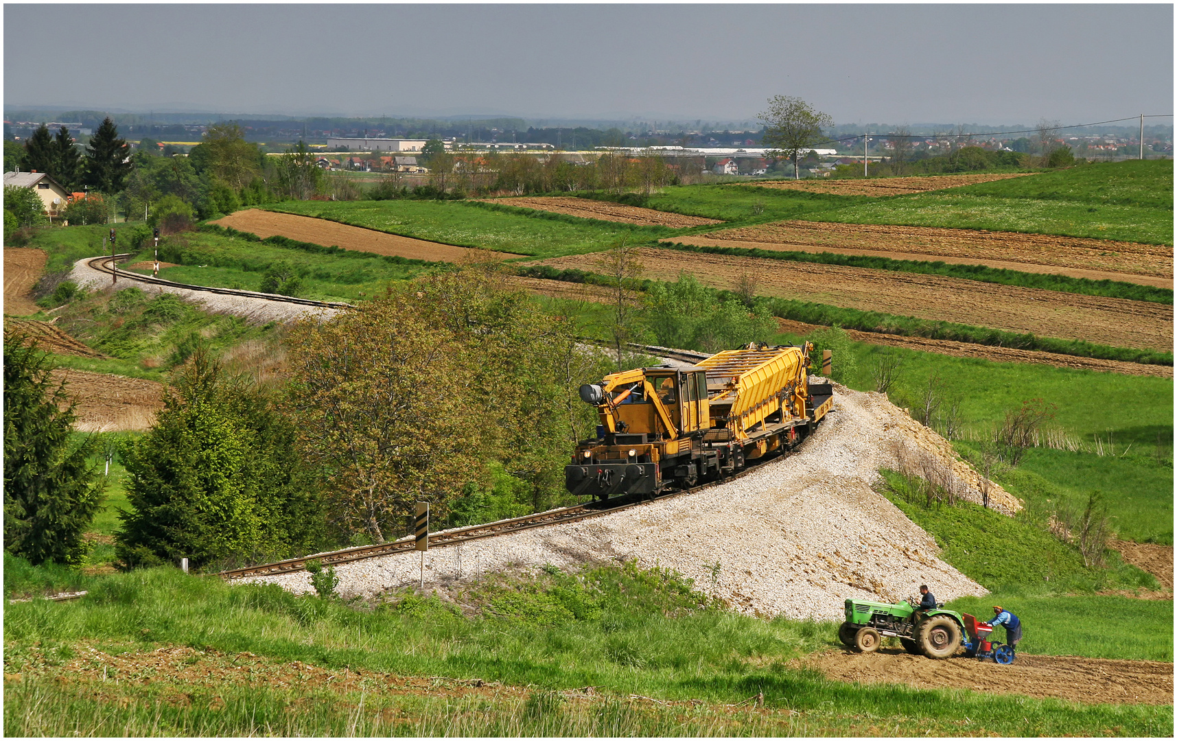 Mit dem Schnellzug durch die Hecke CCLXV