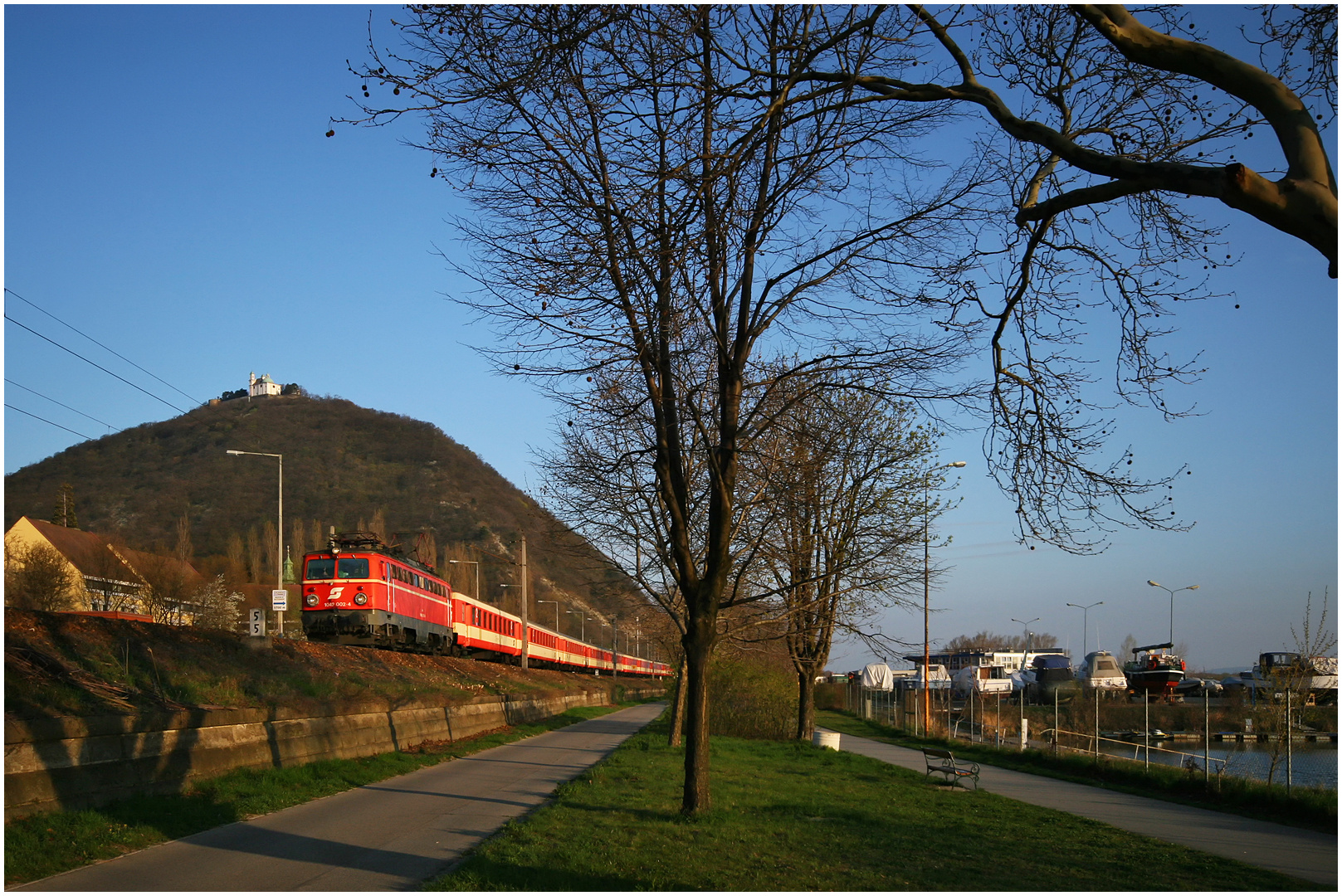 Mit dem Schnellzug durch die Hecke CLXXV