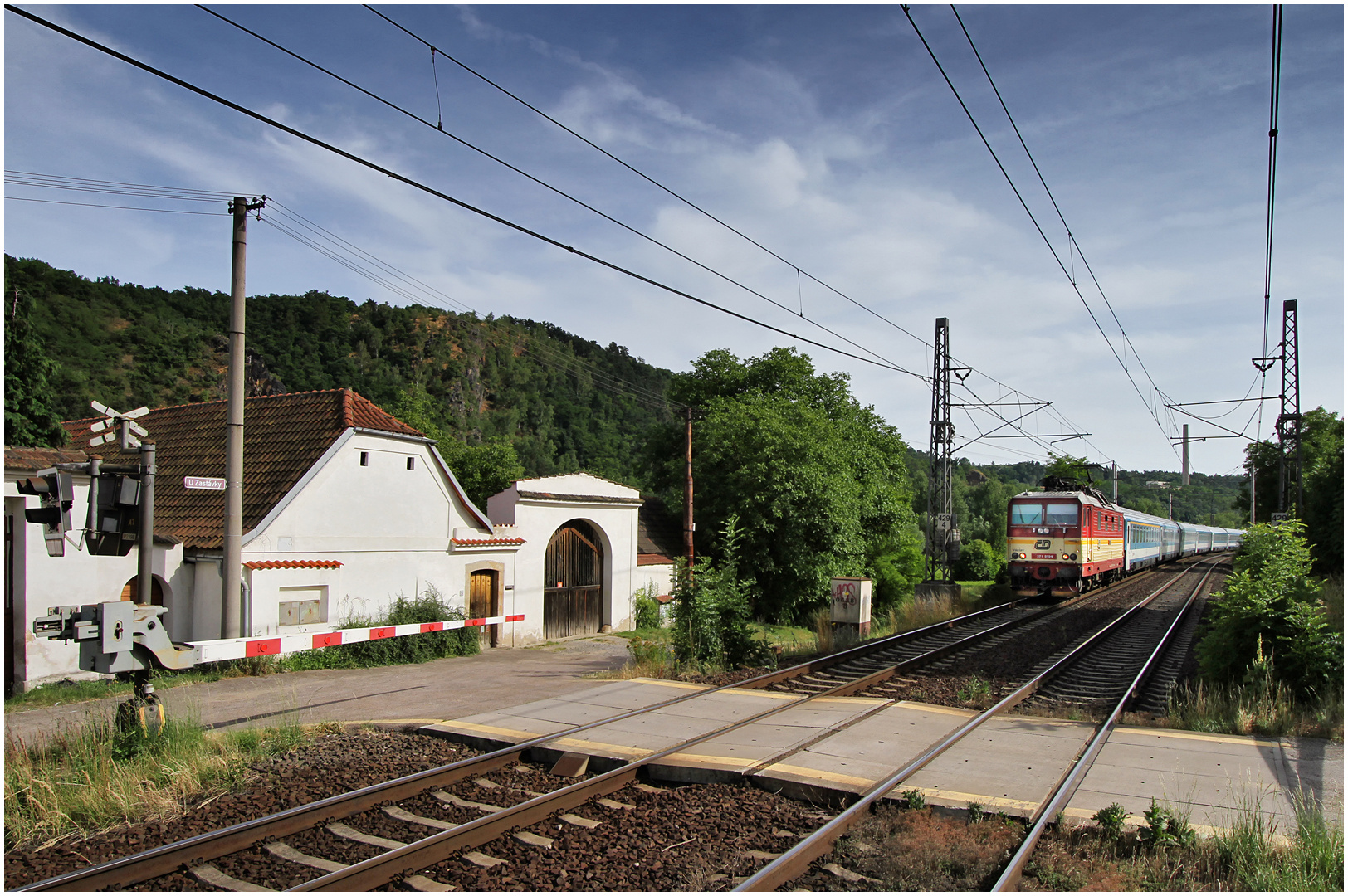 Mit dem Schnellzug durch die Hecke CXCVI