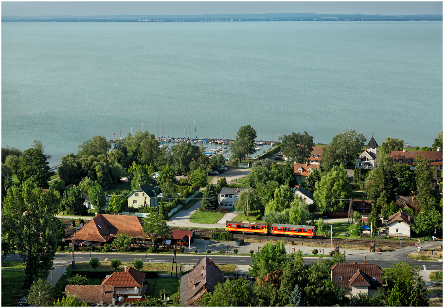 Mit dem Schnellzug durch die Hecke DCCXXII