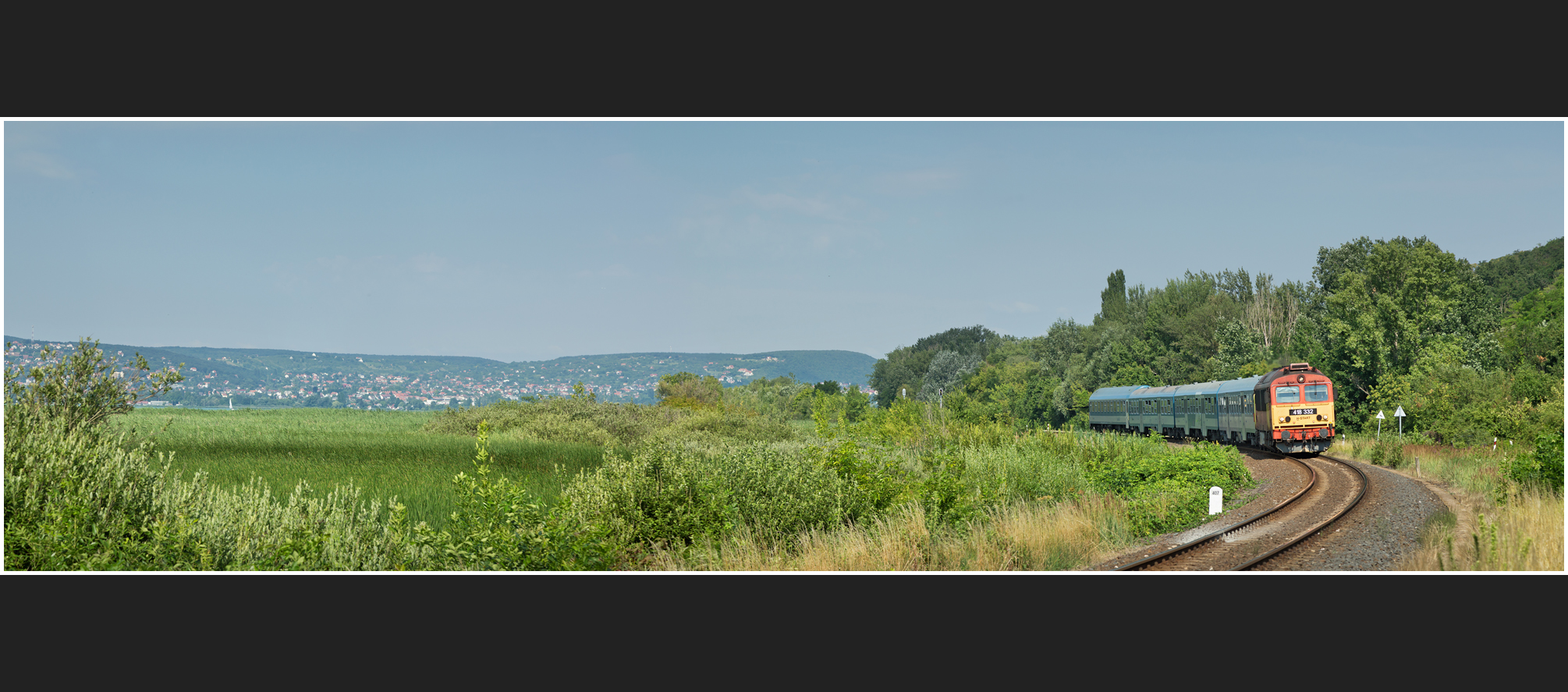 Mit dem Schnellzug durch die Hecke DCXCVII