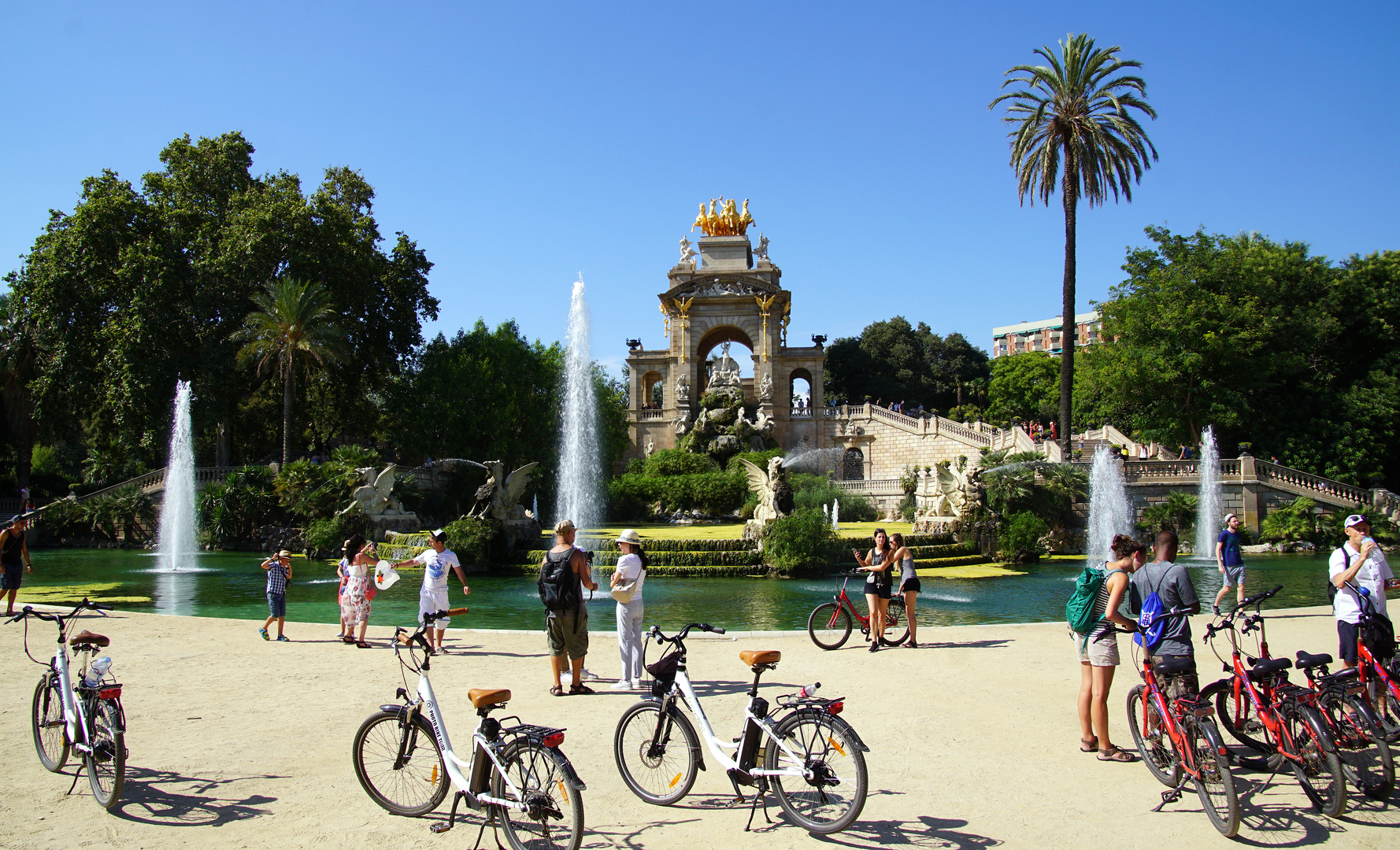 Mit dem Touristenfahrrad durch die Stadt