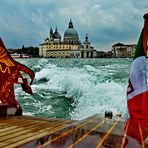 Mit dem Wassertaxi nach Murano