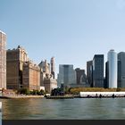 Mit dem Water Taxi am Battery Park, der Südspitze Manhattans