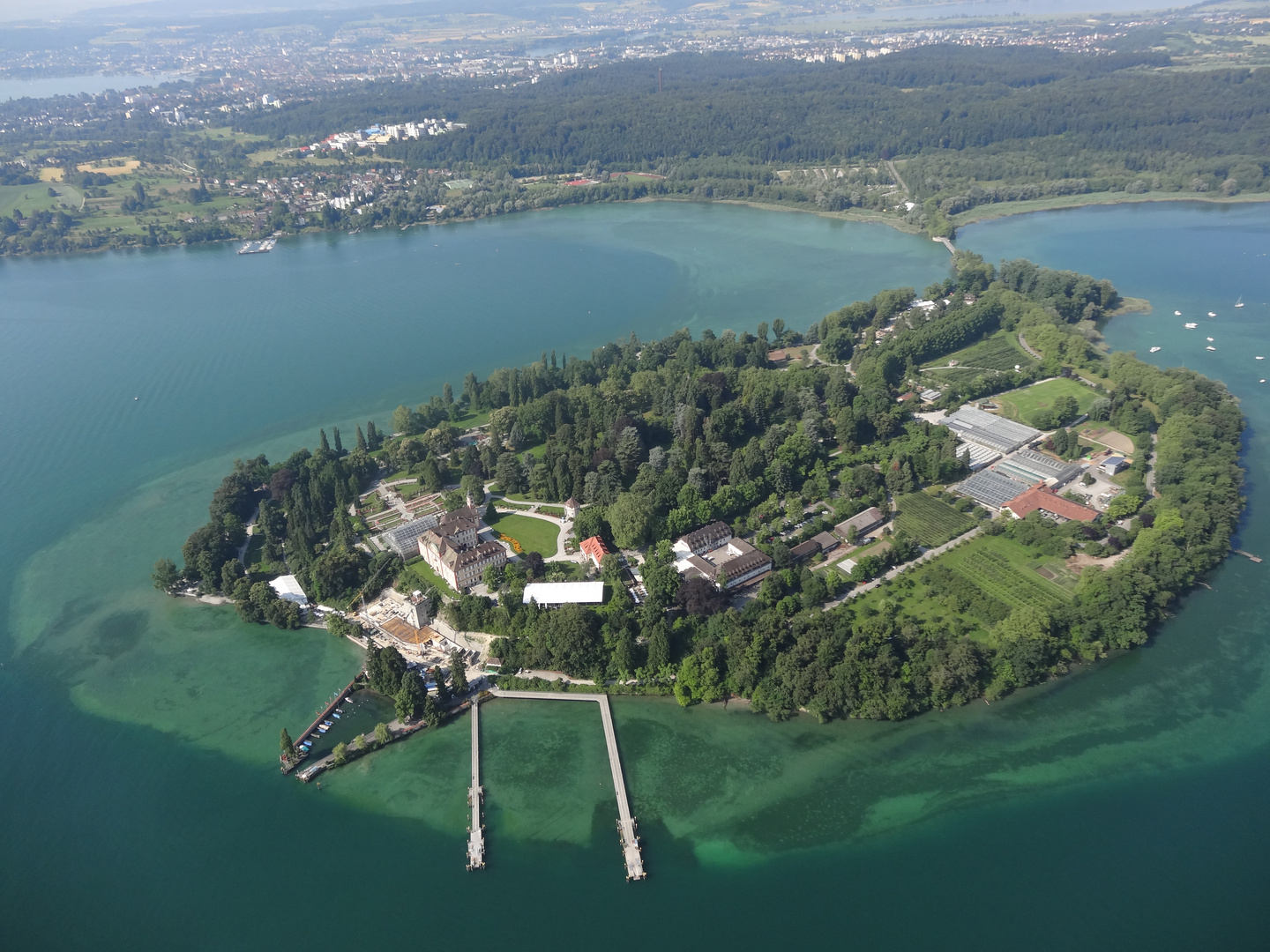 Mit dem Zeppelin über die Insel Mainau 