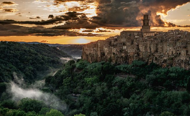 Mit den aufsteigenden Nebeln ...