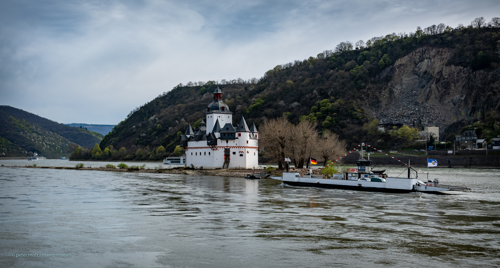 Mit der Autofähre zur Burg Pfalzgrafenstein (II) - Mittelrheintal 2023