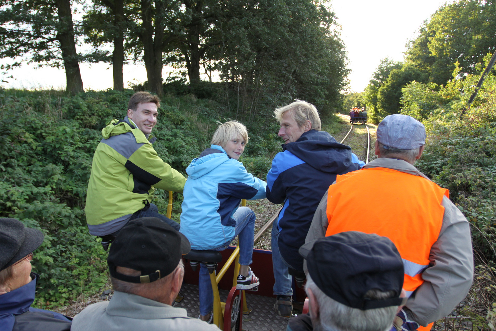 Mit der Draisine auf der Oberlandbahn durch den Herbst