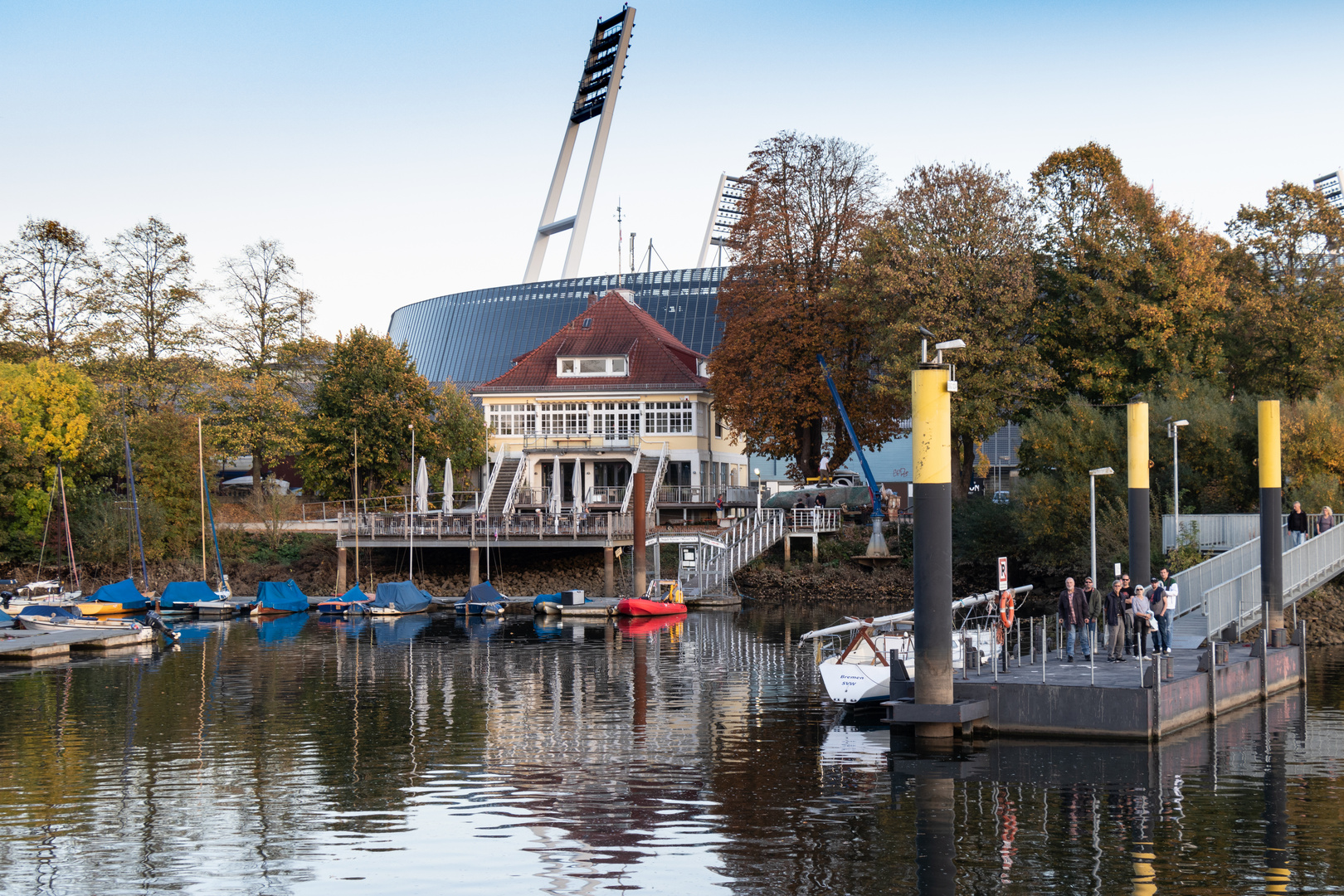 Mit der Fähre zum Weserstadion