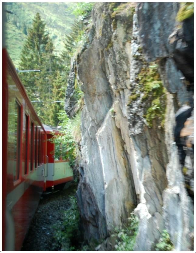 Mit der Rhätischen Bahn - Glacier Express von Chur nach Andermatt