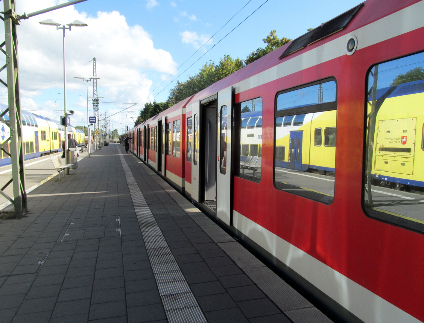 Mit der roten S - Bahn 