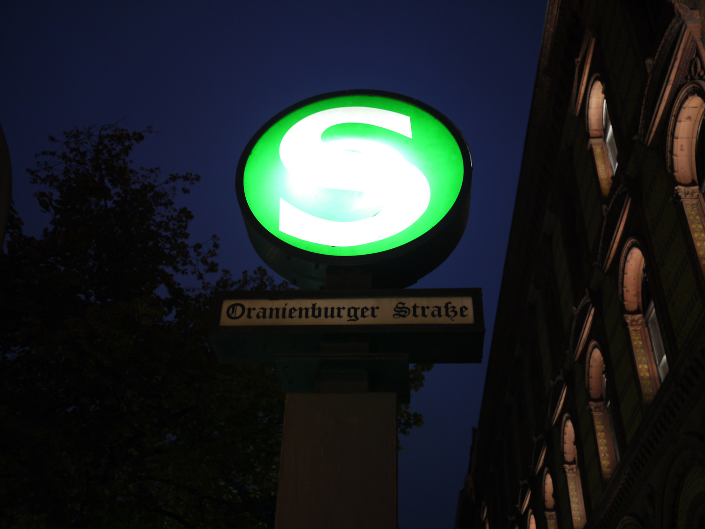 Mit der S-Bahn durch die Nacht