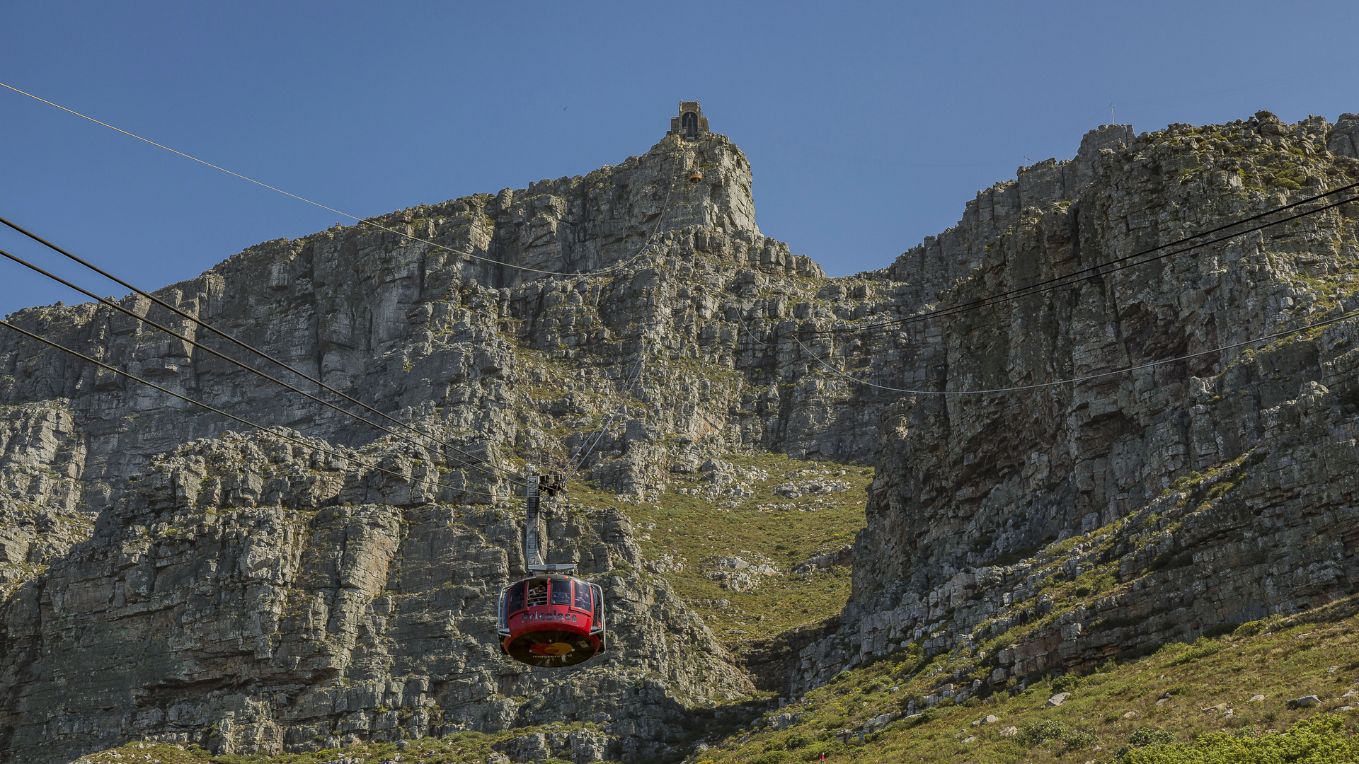 MIT DER SEILBAHN